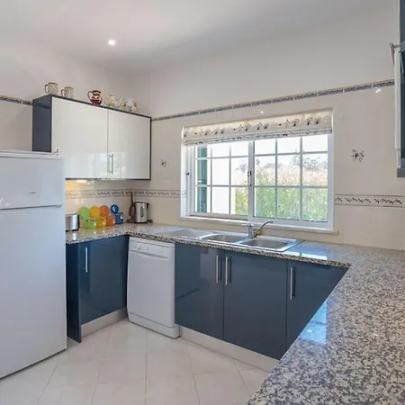 An Extraordinary 3-Bedroom House For 6 People Villa *