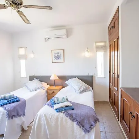 An Extraordinary 3-Bedroom House For 6 People Villa