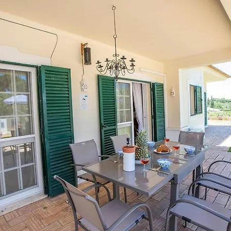 An Extraordinary 3-Bedroom House For 6 People Villa